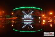 Volumetric illuminated street decoration structure 